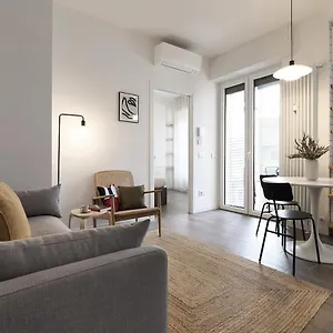 https://bilocale-accogliente-e-luminoso-a-pochi-passi-dai.italymilanhotels.net